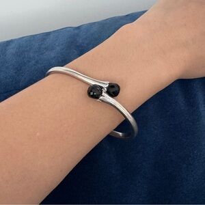 Alwand Vahan  925 Marked Black Onyx Tulip Tip Cuff Bangle Bypass Bracelet